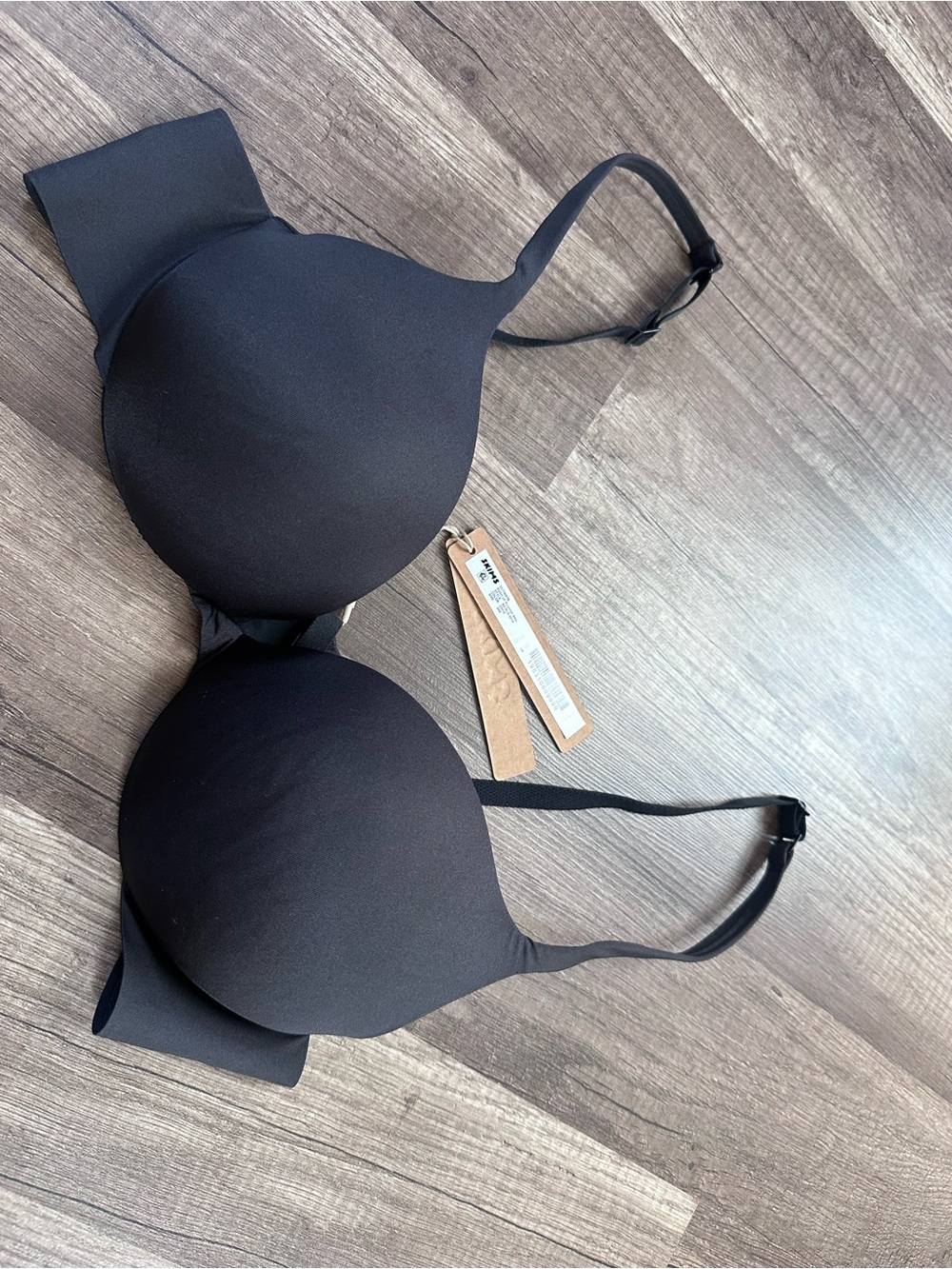 SKIMS Ultimate Edition Push-Up Plunge Bra – Onyx – 34B – NWT
